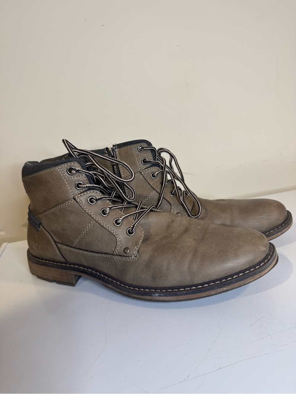 BKE Palmer Men’s Size 12 Gray Taupe Lace Up Side Zip Ankle Boots